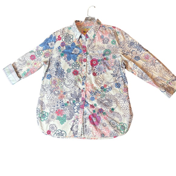 Robert Graham Tops - Beautiful, like new Robert Graham shirt large floral embroidery preowned